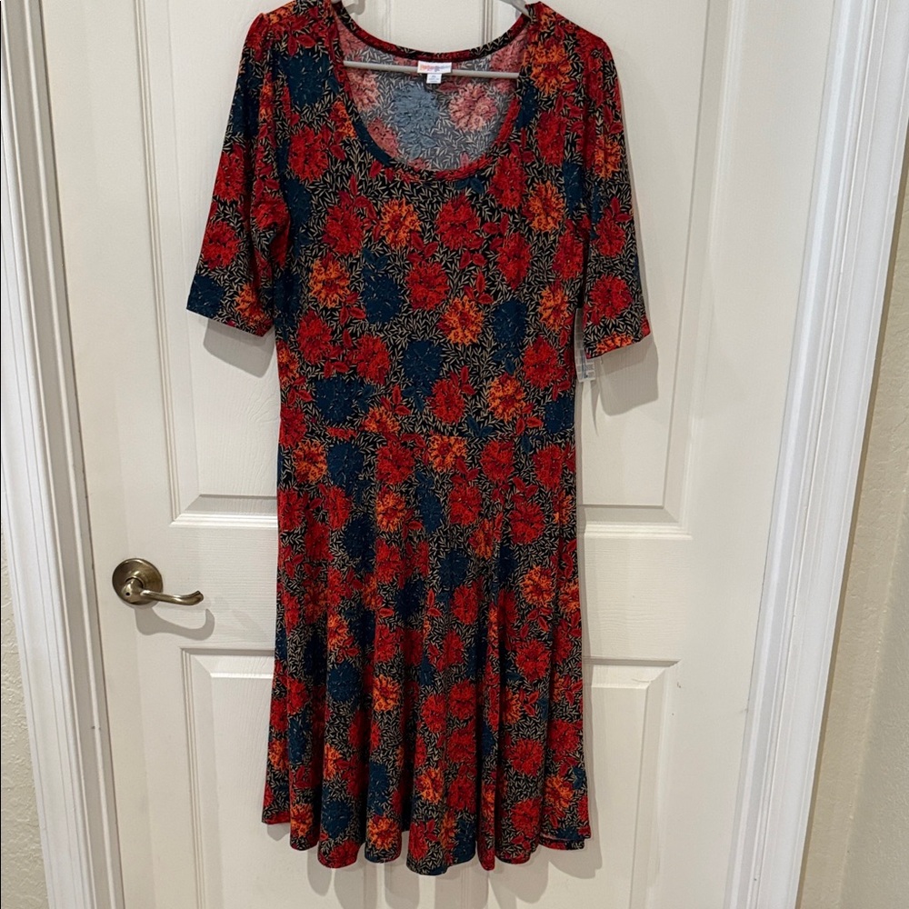 Floral Scoop Neck A-Line Dress in Red and Navy